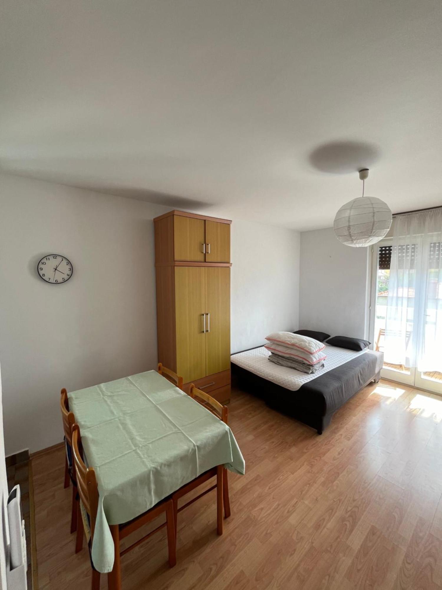 Niko Apartmán